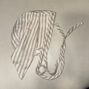 Briar baby bunny bonnet